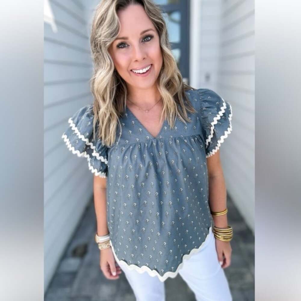 Entro The One I Want Ric Rac Blouse